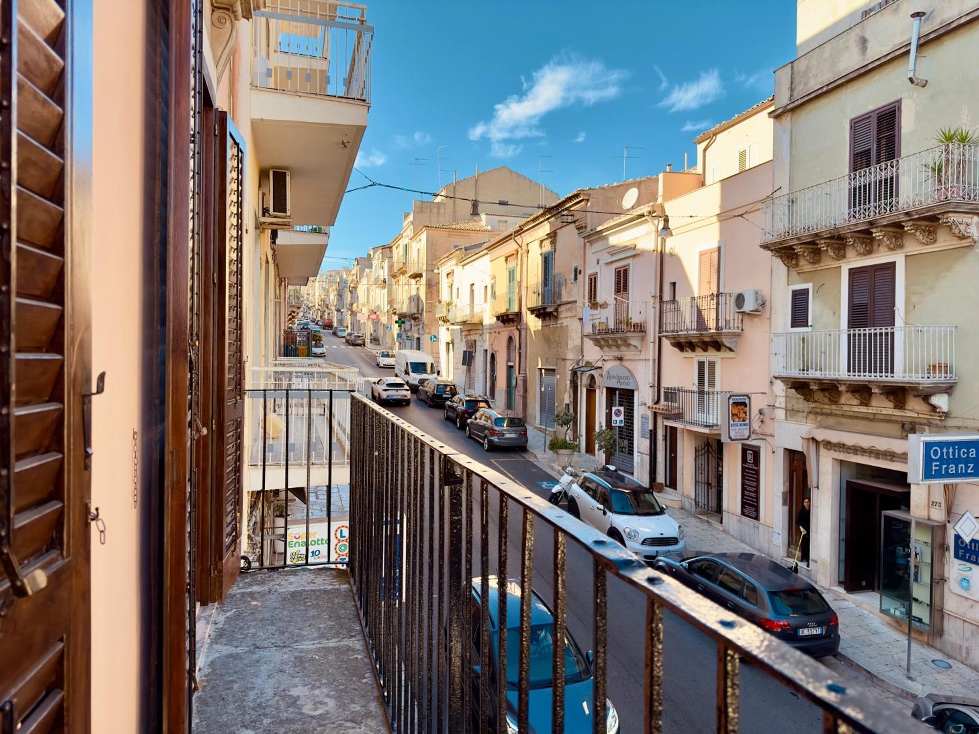 Unique Rooms In Centro Citta Bagno Privato E Climatizzatore Ragusa Exteriér fotografie